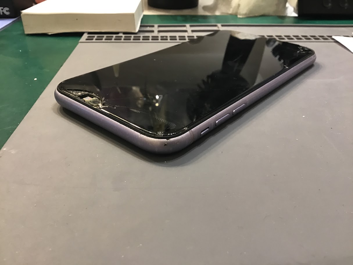 iPhone11のバッテリー交換ならデータそのまま修理可能なスマホ修理工房セレオ甲府店へ！